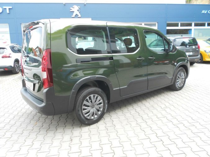 Peugeot Rifter, Peugeot Rifter LONG ALLURE BlueHDi 100 S&S MA, barva zelená