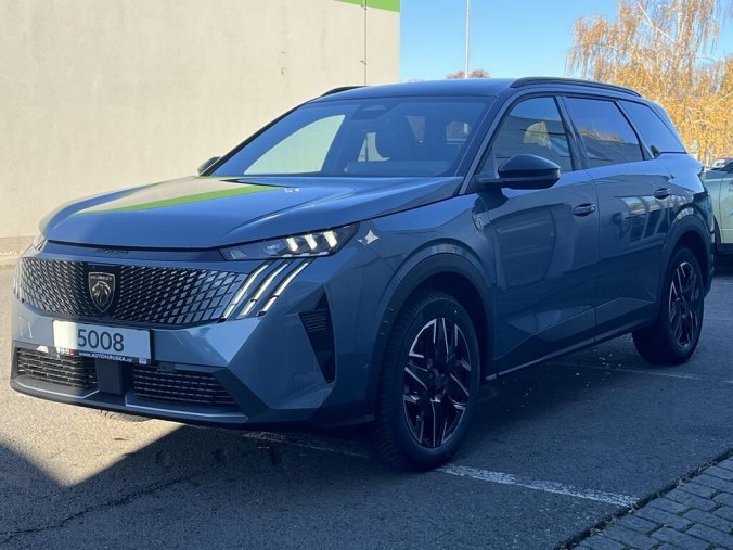 Peugeot 5008, Peugeot 5008 GT Hybrid 145 e-DCS6, barva modrá