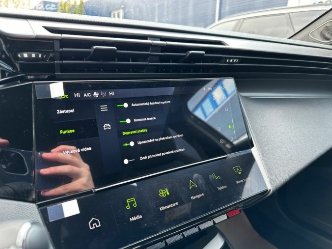 Peugeot 308, Peugeot 308 SW GT Hybrid 136 e-DCS6, barva šedá