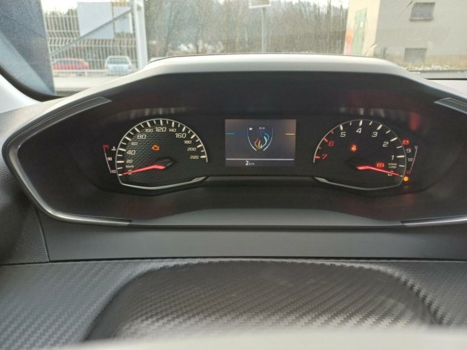 Peugeot 208, Peugeot 208 Style PureTech 1.2 7 let zár., barva šedá