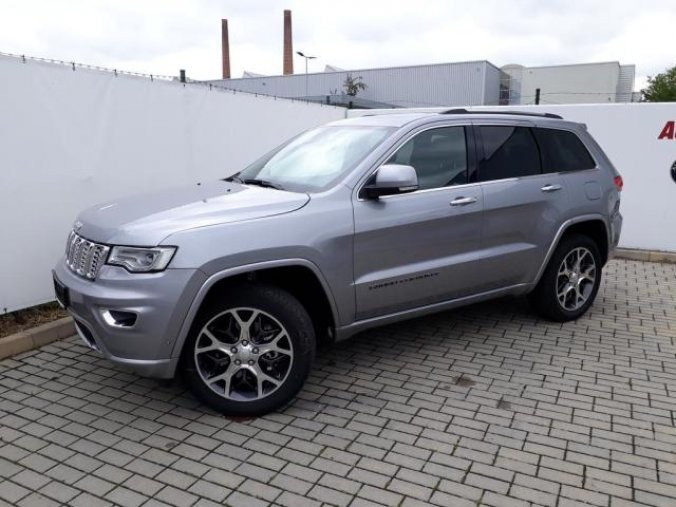 Jeep Grand Cherokee, 3,0 CRD Overland 250k 4x4 AT, barva stříbrná