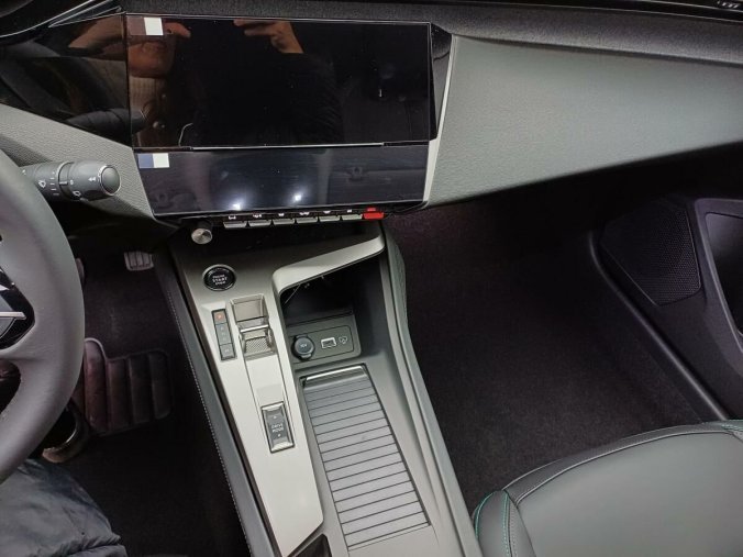 Peugeot 308, Peugeot 308 SW Allure PureTech 7LET ZÁRUKA, barva modrá