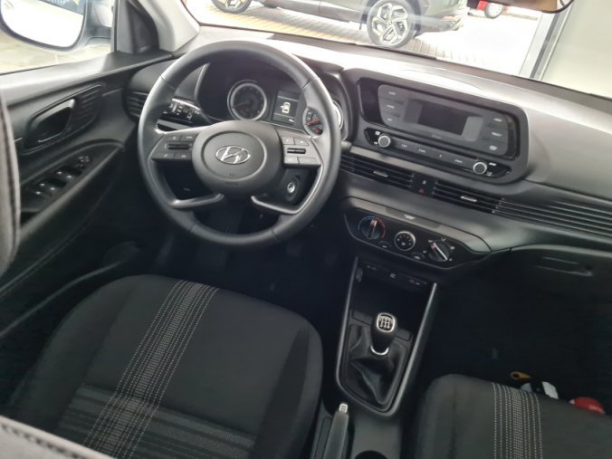 Hyundai i20, 1,2 DPI 5 st. manuální, barva bílá