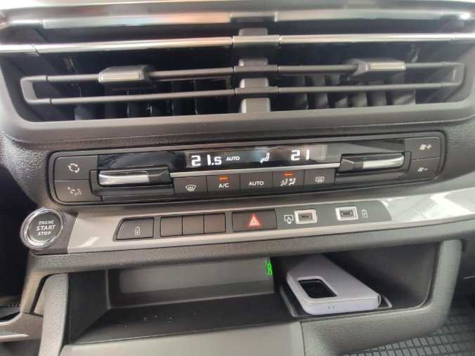 Peugeot Traveller, Peugeot Traveller L2 2.2 HDI 150k MAN6 WEBASTO, barva stříbrná
