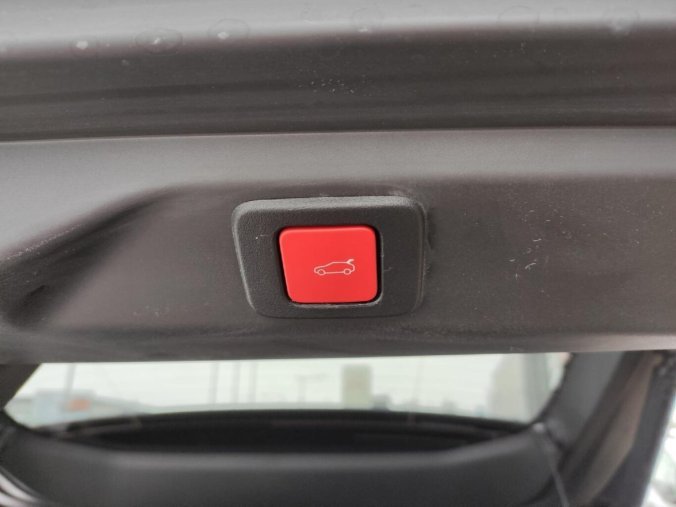 Peugeot 3008, Peugeot 3008 GT 1.2 HY 145k AUT 6, barva modrá