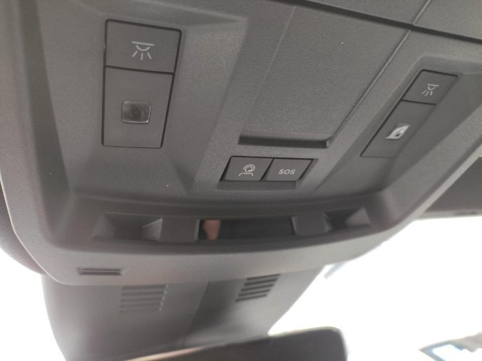 Peugeot 3008, Peugeot 3008 GT 1.2 HY 145k AUT 6, barva modrá