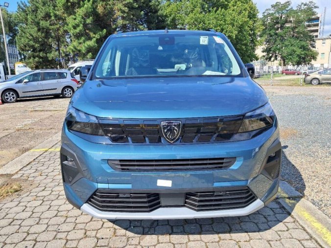 Peugeot Rifter, Peugeot Rifter GT BlueHDi 130 S&S EAT8, barva modrá