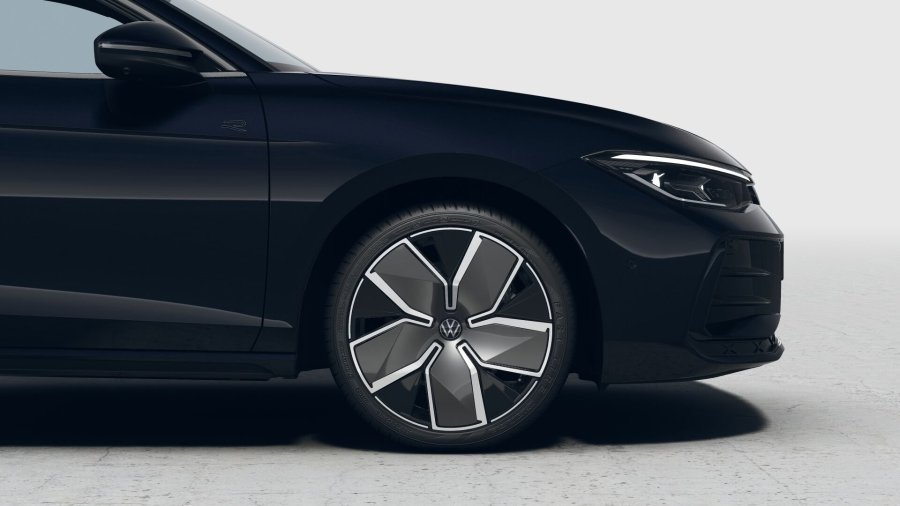 Volkswagen Passat, Passat R-Line People 200 kW eHybrid, barva černá