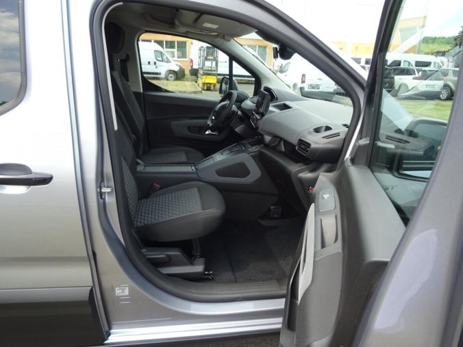 Peugeot Rifter, Peugeot Rifter LONG GT BlueHDi 130k EAT8, barva stříbrná