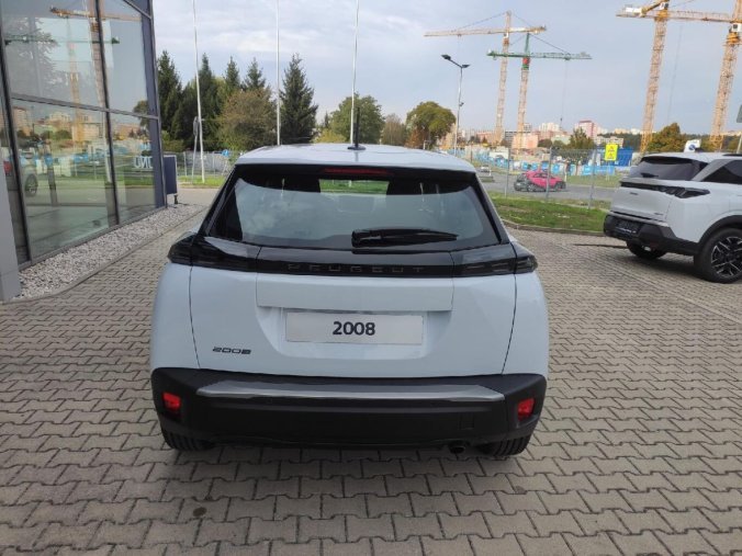 Peugeot 2008, Peugeot 2008 STYLE 1.2 100k MAN6, barva bílá