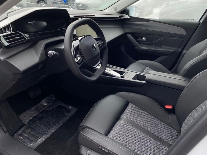 Peugeot 308, Peugeot 308 SW ALLURE Hybrid NOVINKA, barva bílá