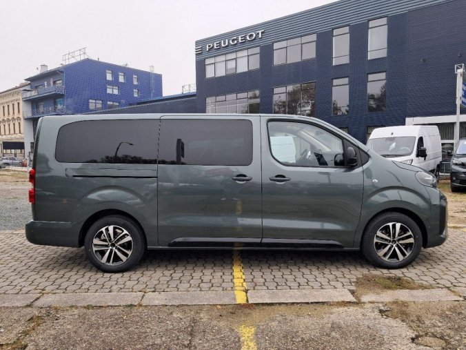 Peugeot Traveller, Peugeot Traveller Active L3 2.2 BlueHDi 180 S&am, barva zelená