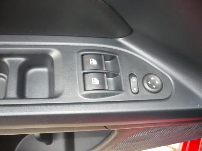 Fiat Tipo, HB 1.4 95k Street, barva modrá