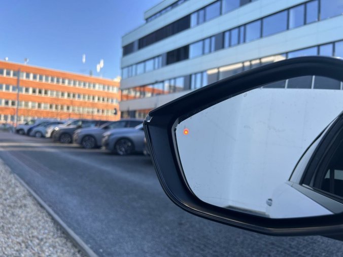 Peugeot 308, Peugeot 308 SW GT Hybrid 145 e-DCS6, barva bílá