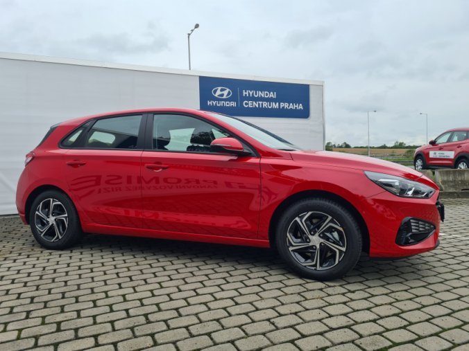 Hyundai i30, 1,0 T-GDI 88 kW MT, barva červená