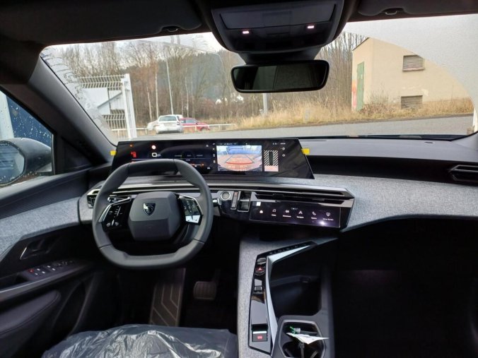 Peugeot 5008, Peugeot 5008 BUSINESS Hybrid 145 e-DCS6, barva modrá