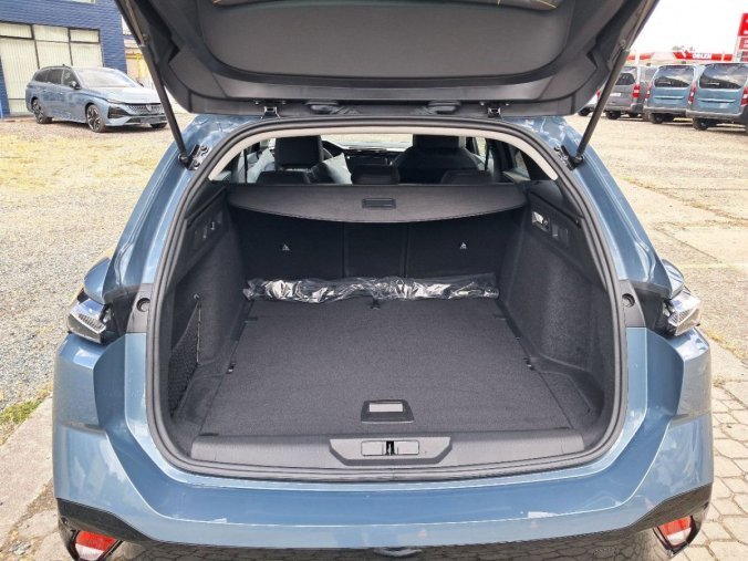 Peugeot 308, Peugeot 308 SW ALLURE Hybrid 145 e-DCS6 Bo, barva modrá