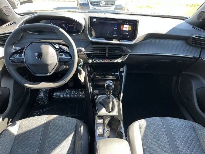 Peugeot 2008, Peugeot 2008 ALLURE PureTech 100 S&S MAN6, barva černá