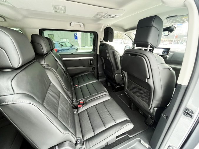 Peugeot Traveller, Peugeot Traveller ALLURE Standard 2.0 BlueHDi 180 EAT8, barva šedá