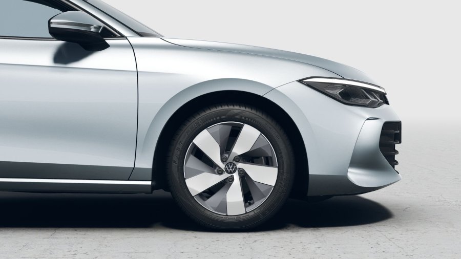 Volkswagen Passat, Passat 1,5 eTSI 110 kW mHEV, barva stříbrná