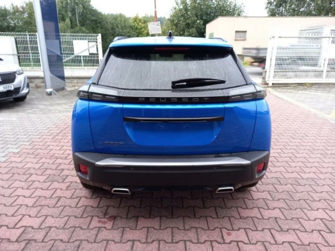 Peugeot 2008, Peugeot 2008 ALLURE 1.2 PureTech 7 let zár., barva modrá