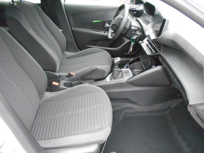 Peugeot 208, Peugeot 208 STYLE Hybrid 100 e-DCS6, barva oranžová