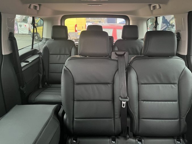 Peugeot Traveller, Peugeot Traveller Allure Standard 2.0 BlueHDi 180 S&S EAT8, barva zelená