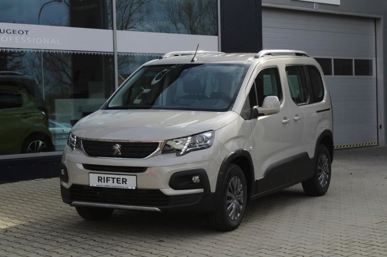 Peugeot Rifter, ACTIVE 1.2 81kW, barva šedá