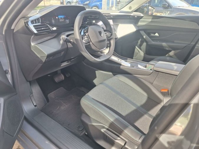 Peugeot 308, Peugeot 308 308 ALLURE 1.2 PT 130k EAT8, barva šedá