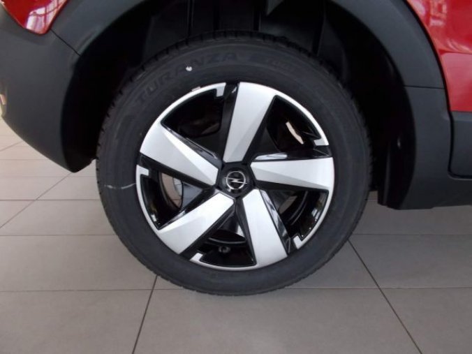 Volvo XC40, T2 1.5L 129 HP AT8 FWD CORE, barva modrá