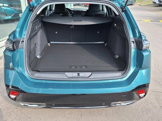 Peugeot 308, Peugeot 308 SW ALLURE Hybrid 145 e-DCS6, barva modrá