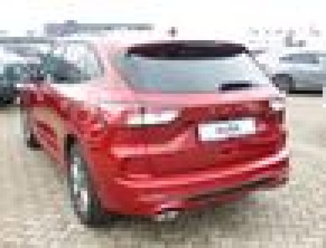 Ford Kuga, 1.5 EcoBoost, barva červená