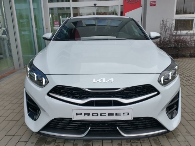 Kia ProCeed, 1,5T-GDi GTLINE MY24, barva bílá