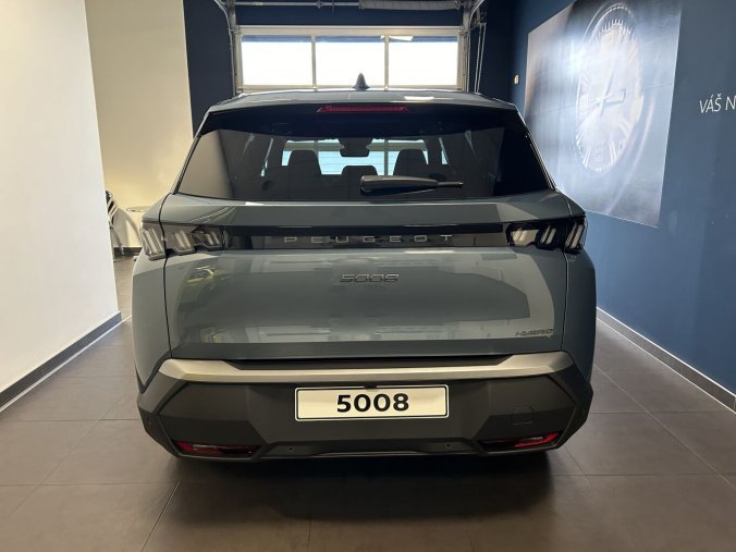 Peugeot 5008, Peugeot 5008 ALLURE Hybrid 145 e-DCS6, barva modrá