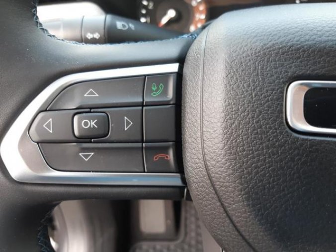Jeep Compass, 1.3 150 Long.  AUTOM, SKLADEM!, barva šedá