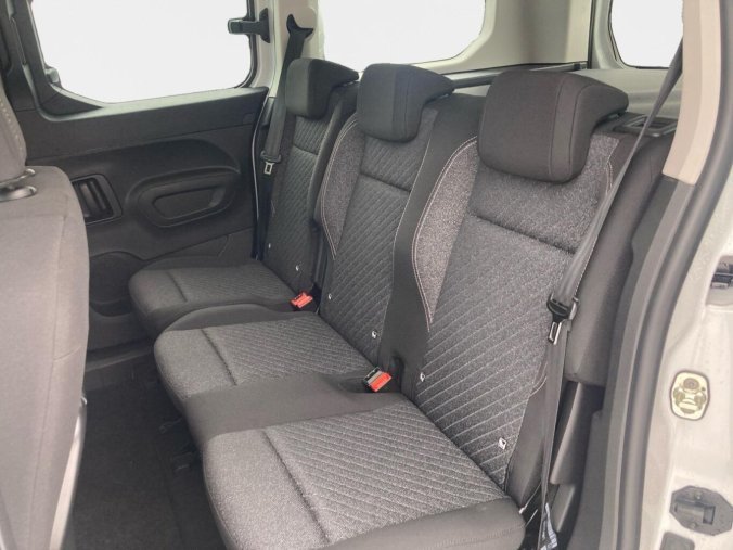 Peugeot Rifter, Peugeot Rifter LONG ALLURE BlueHDi 130 MAN6, barva bílá