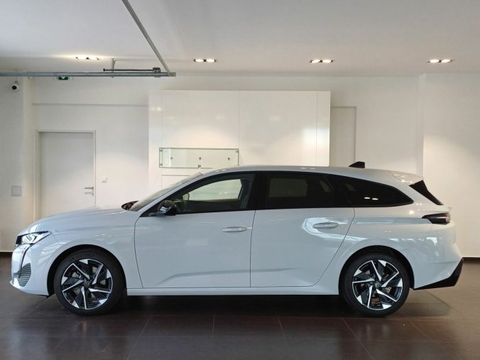 Peugeot 308, Peugeot 308 SW ALLURE BlueHDi 130 S&S EAT8, barva bílá