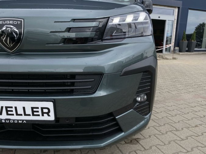 Peugeot Traveller, Peugeot Traveller Allure Long 2.0BlueHDi 180EAT8, barva zelená
