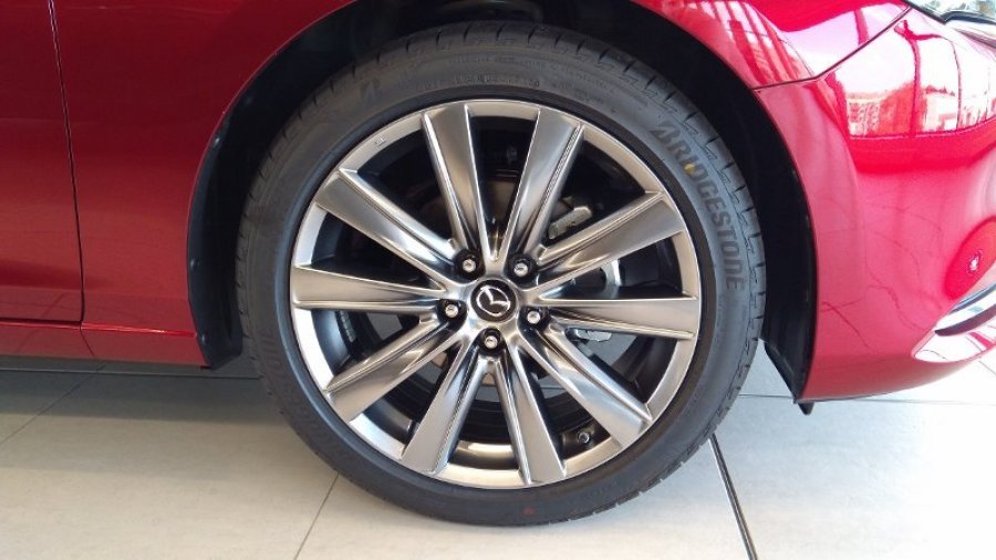 Mazda 6, 2.5i 194k, barva červená