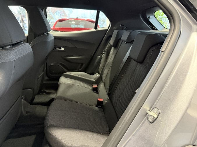 Peugeot 2008, Peugeot 2008 STYLE 100 koní, 7let záruka, barva šedá