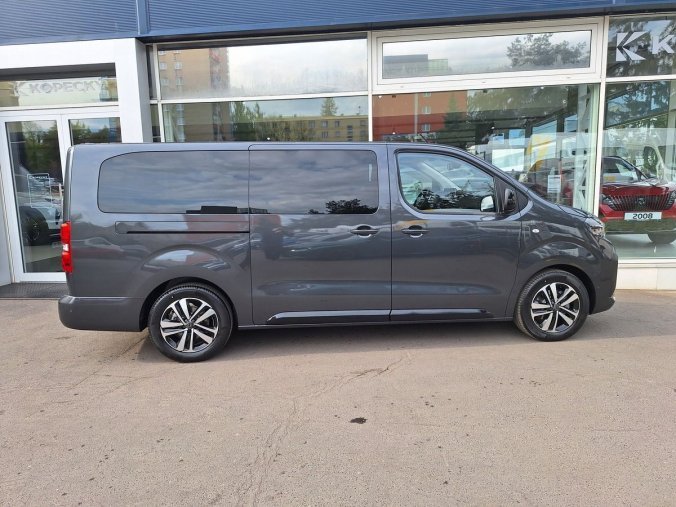 Peugeot Traveller, Peugeot Traveller ALLURE Long 2.2 BHDi 180k EAT8, barva šedá