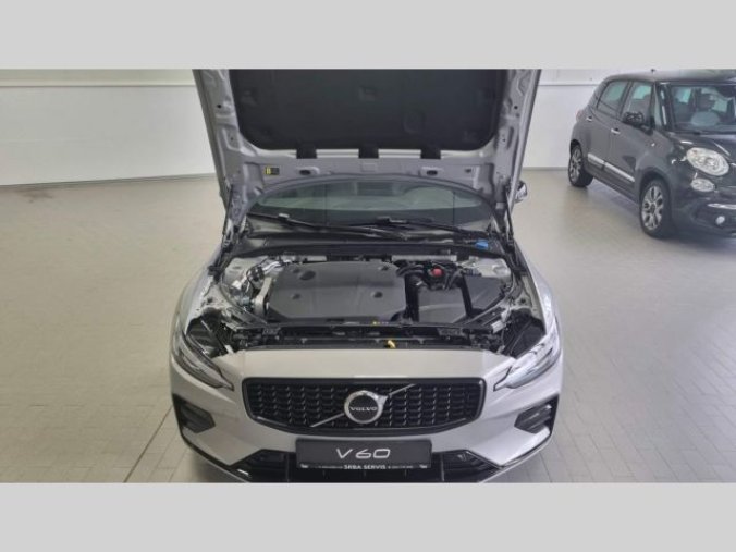 Volvo V60, B4 2.0L 197+14 HP AT8 FWD PLUS, barva šedá