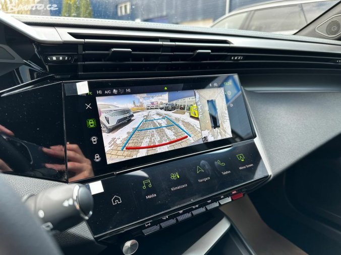 Peugeot 308, Peugeot 308 SW GT Hybrid 136 e-DCS6, barva šedá