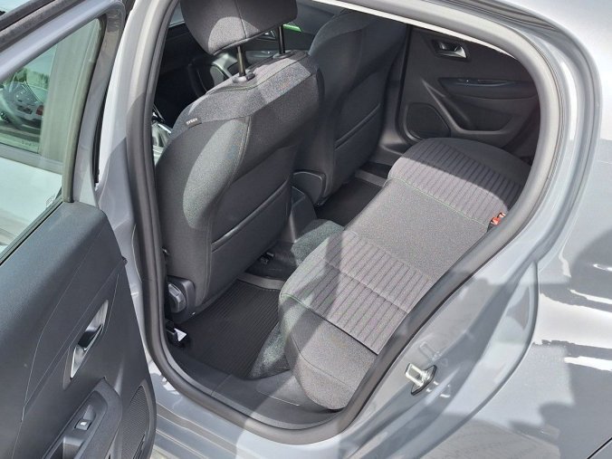 Peugeot 208, Peugeot 208 ALLURE PureTech 100  MAN6, barva šedá