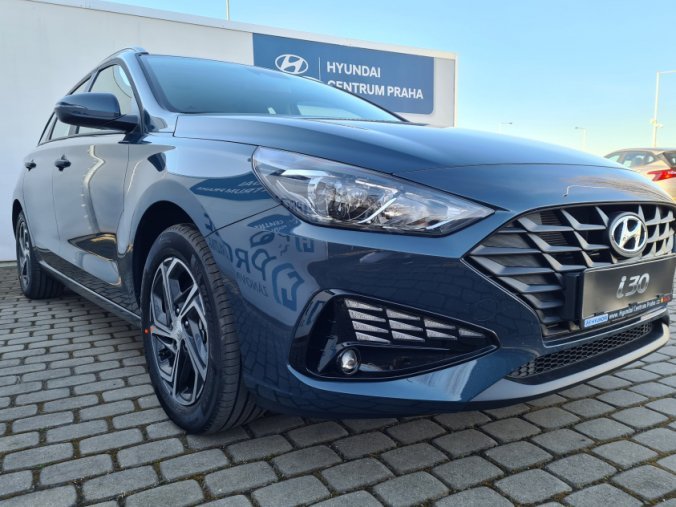 Hyundai i30, 1,5i 81 kW MT, barva modrá