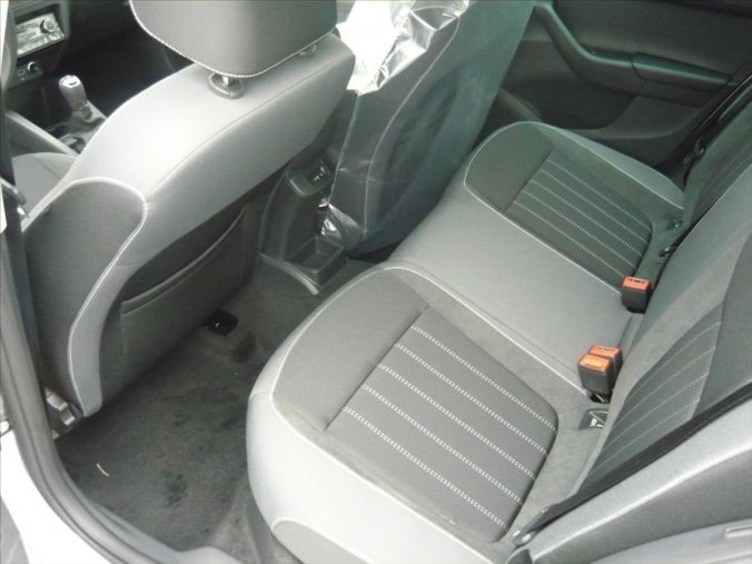 Škoda Fabia, 1,0 TSI 81 kW Style Plus, barva neuvedeno