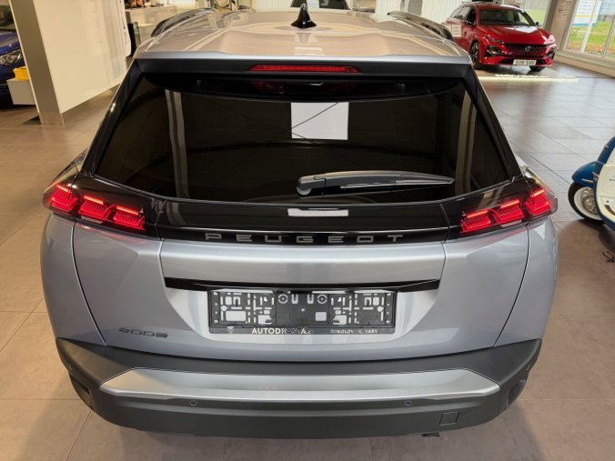 Peugeot 2008, Peugeot 2008 ALLURE PureTech 100k MAN6, barva šedá