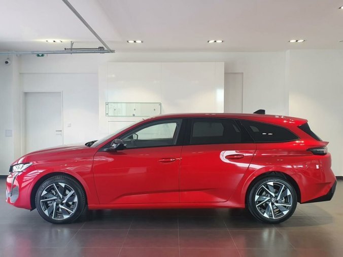 Peugeot 308, Peugeot 308 SW ALLURE PureTech 130 S&S MAN, barva červená