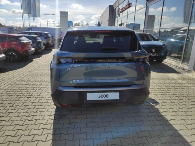 Peugeot 5008, Peugeot 5008 ALLURE Hybrid 136 e-AUT6, barva modrá