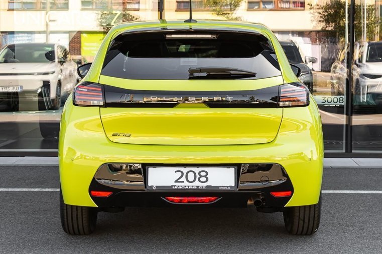 Peugeot 208, Peugeot 208 1.2 208 BUSINESS Turbo 100 MAN, barva oranžová